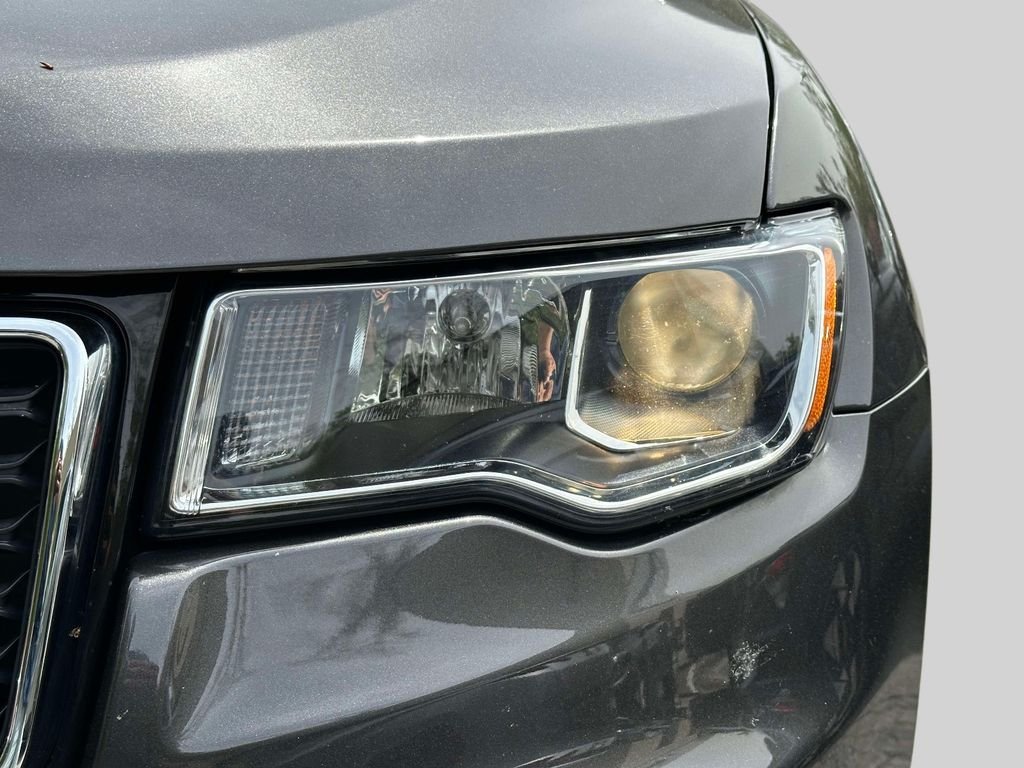 Used 2021 Gray Jeep Laredo E image 7