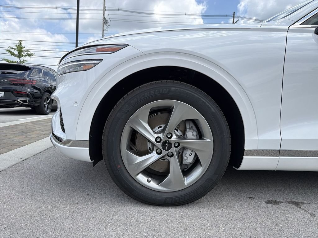 New 2026 White Genesis 2.5T ADVANCED image 10