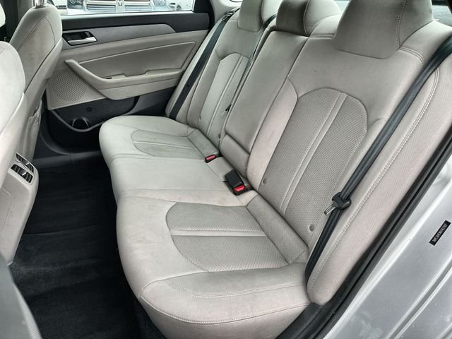 Used 2019 Silver Hyundai SEL image 25