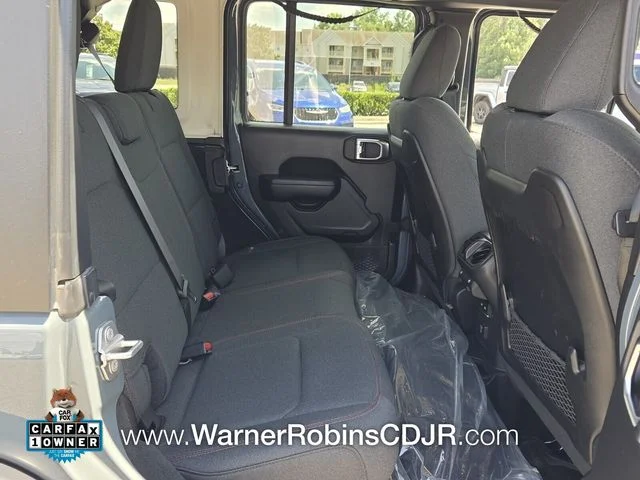 Used 2024 Gray Jeep Rubicon image 15