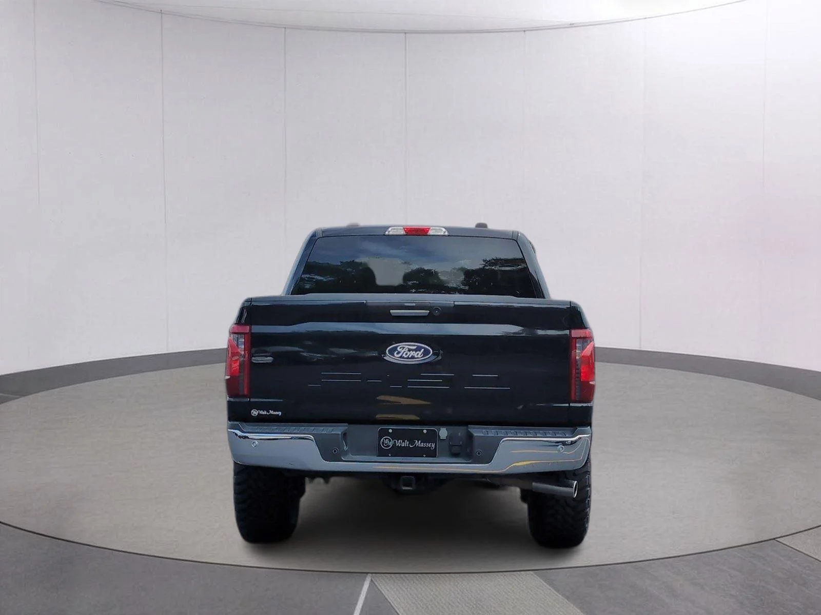 Used 2024 Agate Black Ford XLT image 7