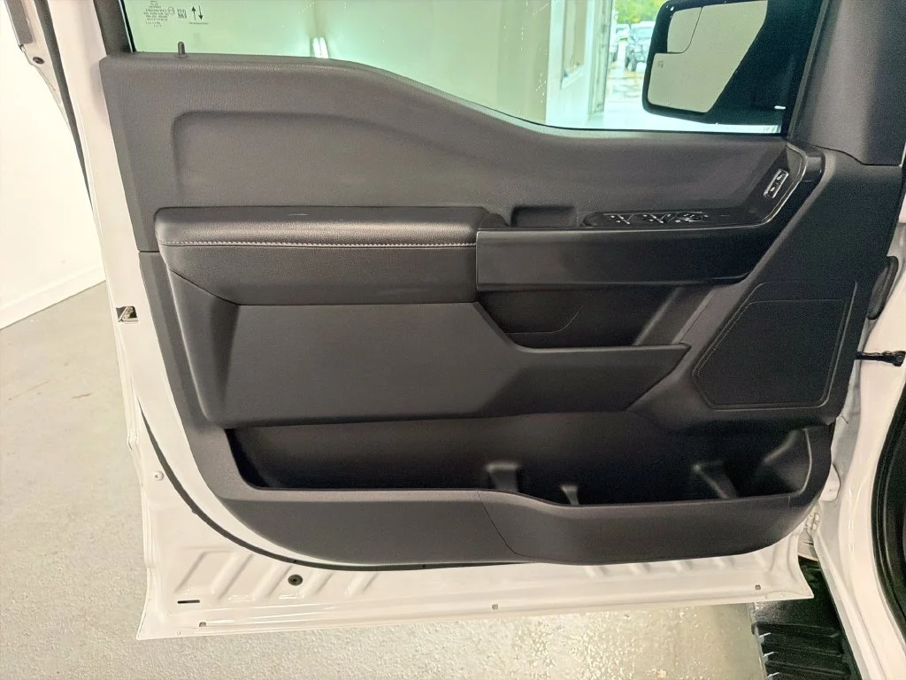 Used 2023 White Ford XLT image 13