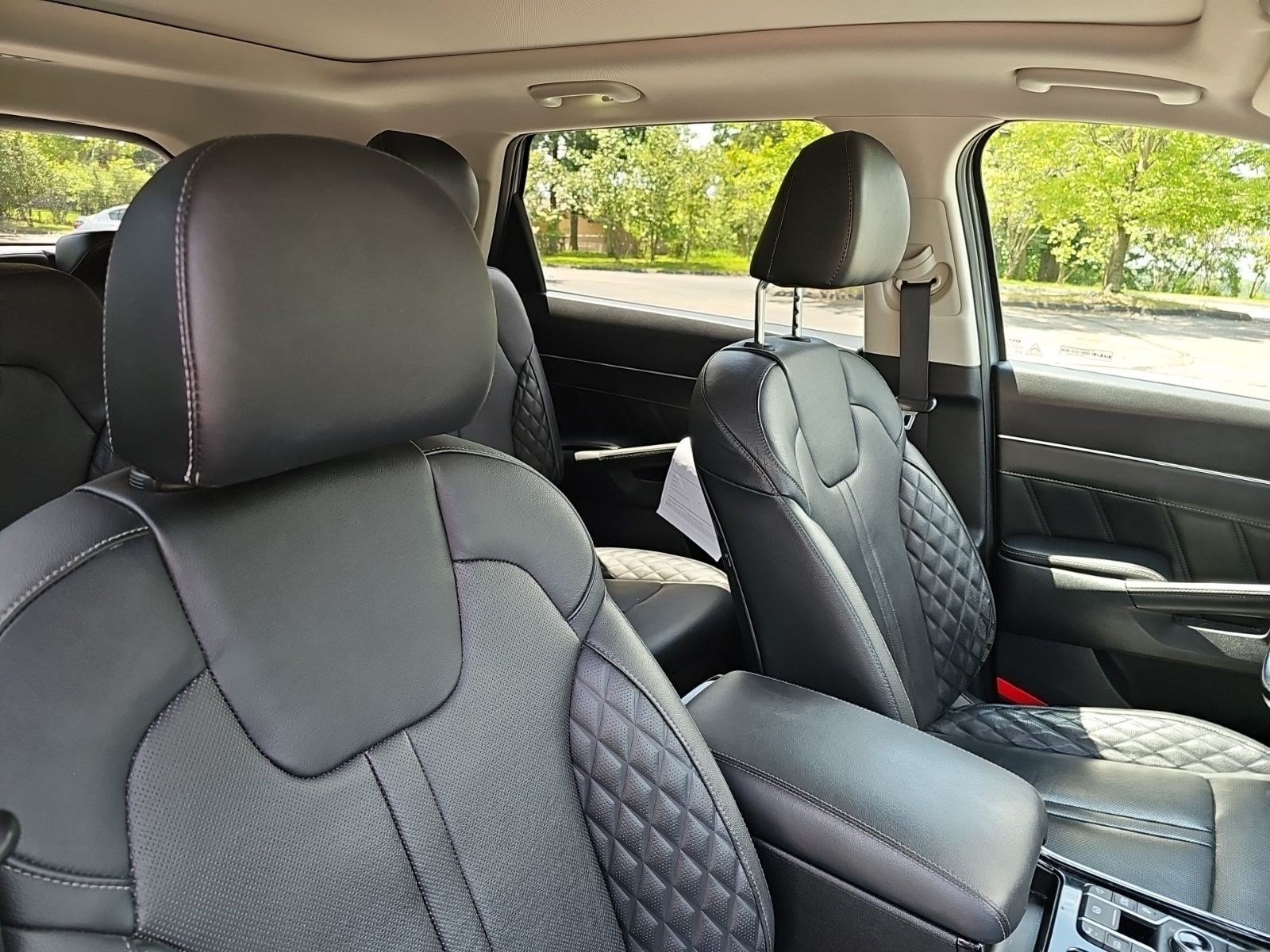 Used 2022 Everlasting Silver Kia X-Line SX Prestige image 10