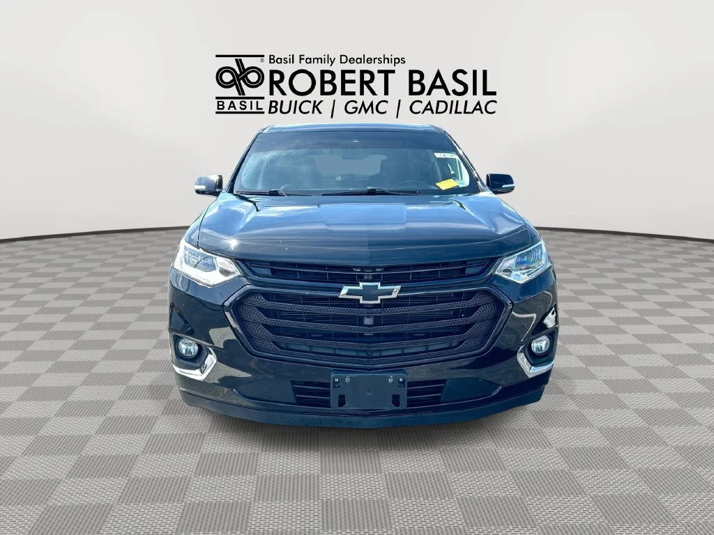 Used 2019 MOSAIC BLACK METALLIC Chevrolet Premier image 3