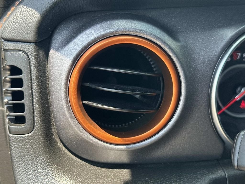 Used 2022 Gray Jeep Mojave image 28