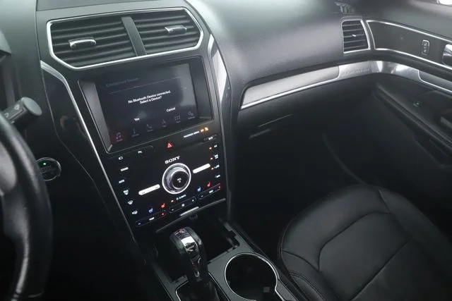 Used 2019 Gray Ford Sport image 21