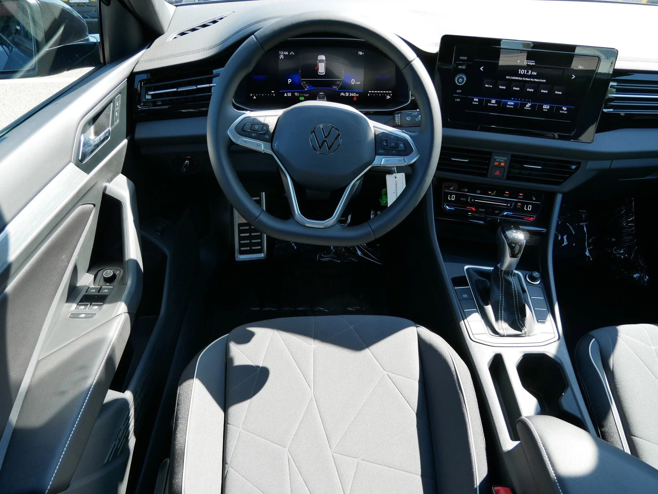 2025 Volkswagen Jetta Sport - Photo 7