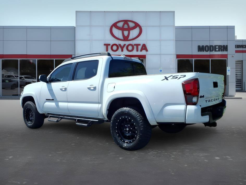 Used 2019 Super White Toyota SR5 image 3