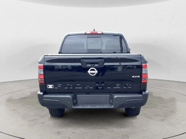 Used 2025 Super Black Nissan S image 4