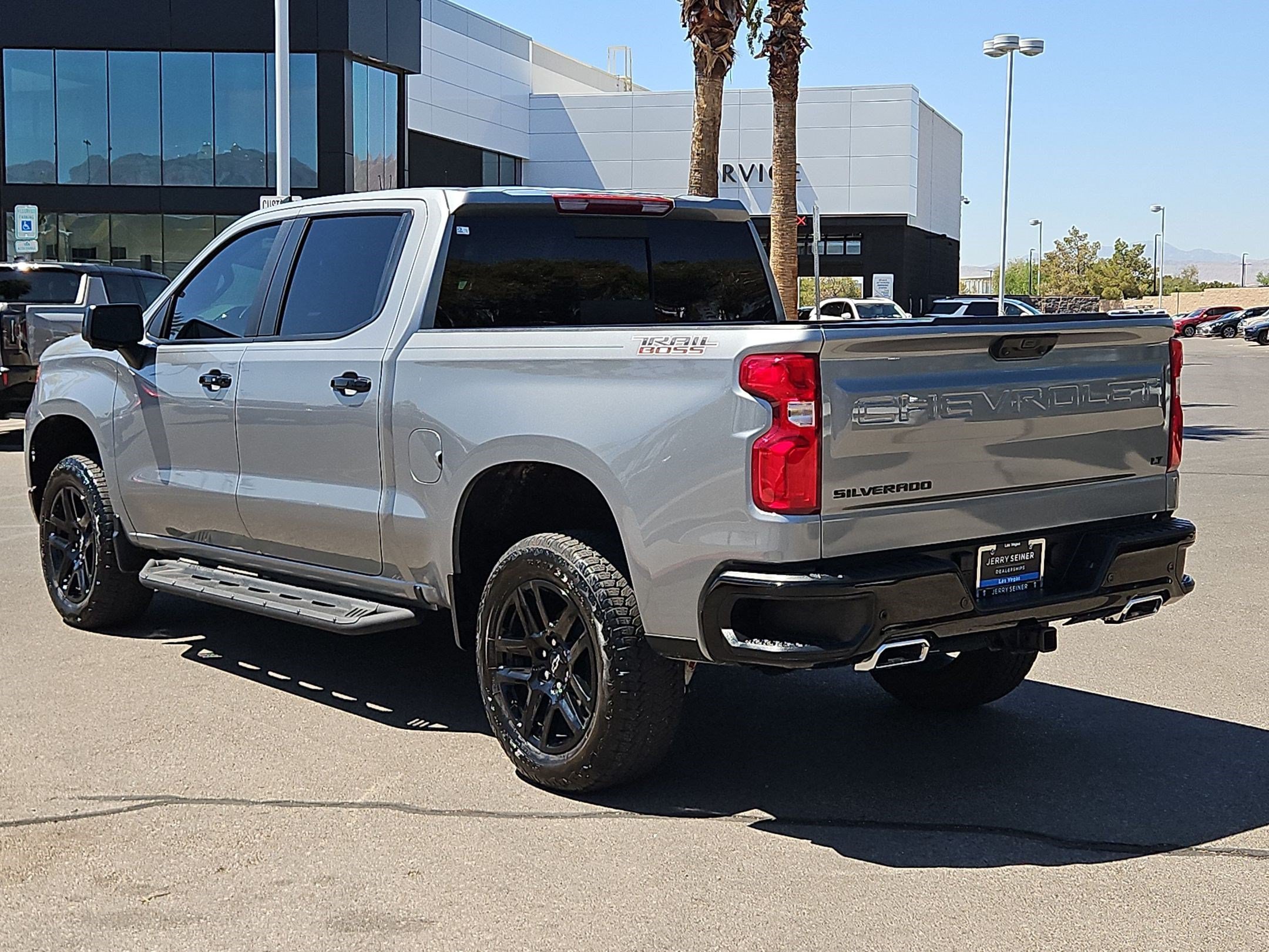 Used 2025 Sterling Gray Metallic Chevrolet LT Trail Boss image 4