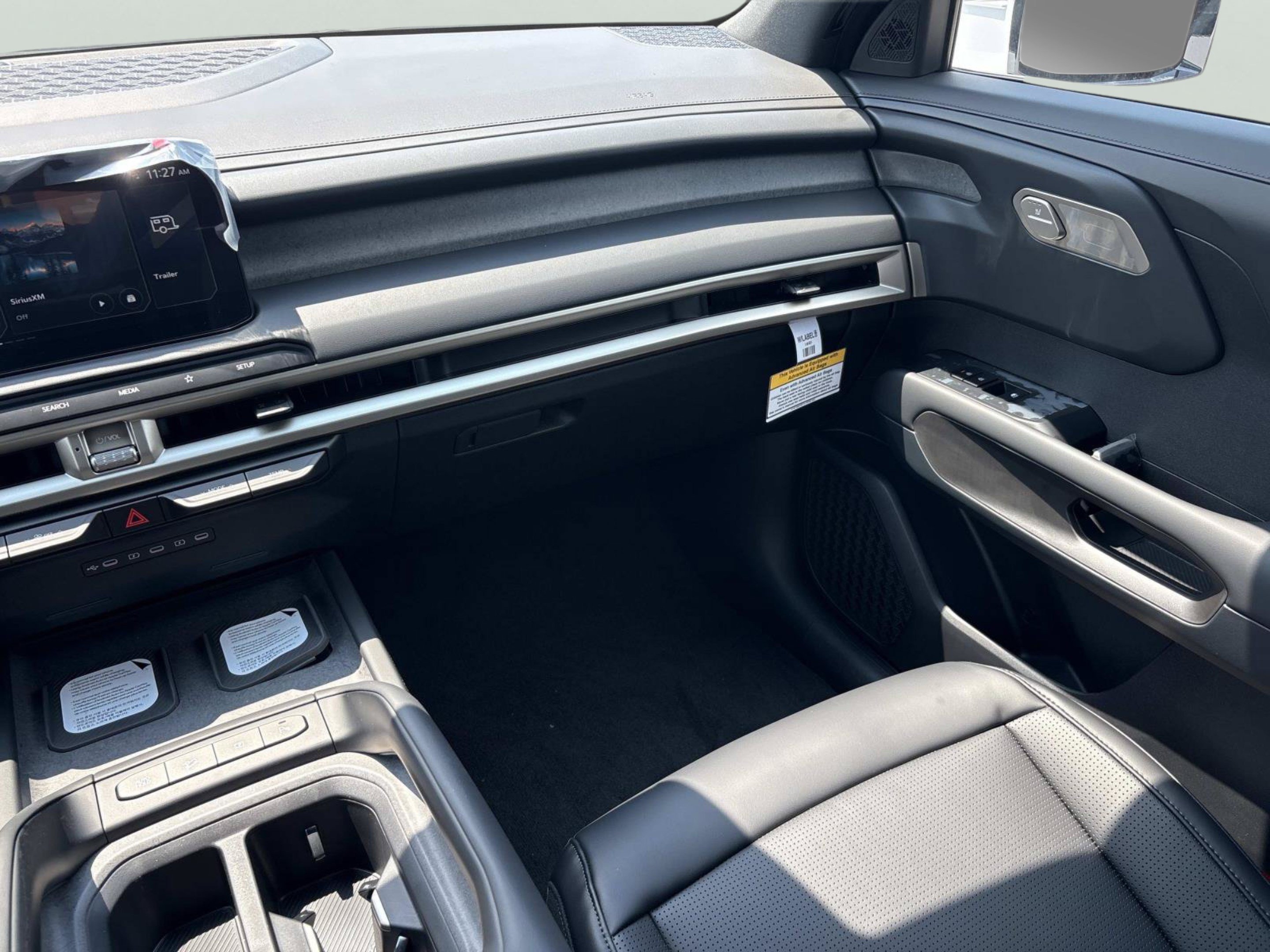 New 2027 Glacial White Pearl Kia S image 11