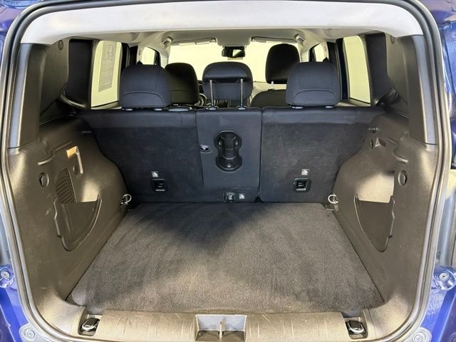Certified Used 2021 Blue Jeep Latitude image 11