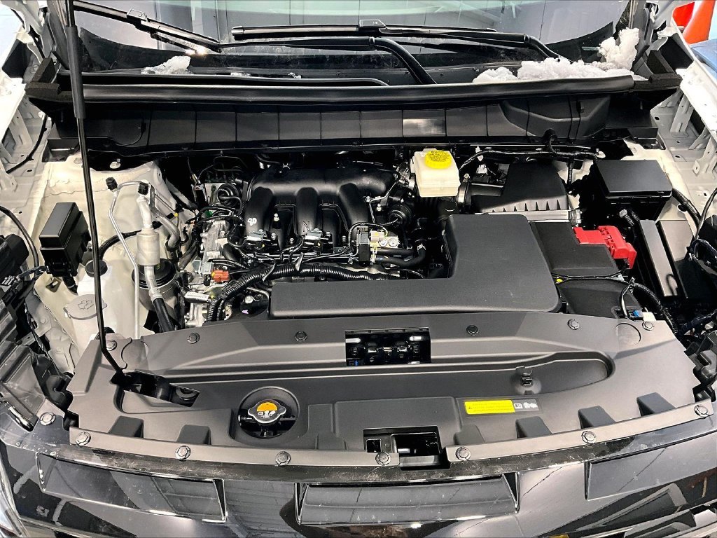 New 2026 White Nissan SL image 11