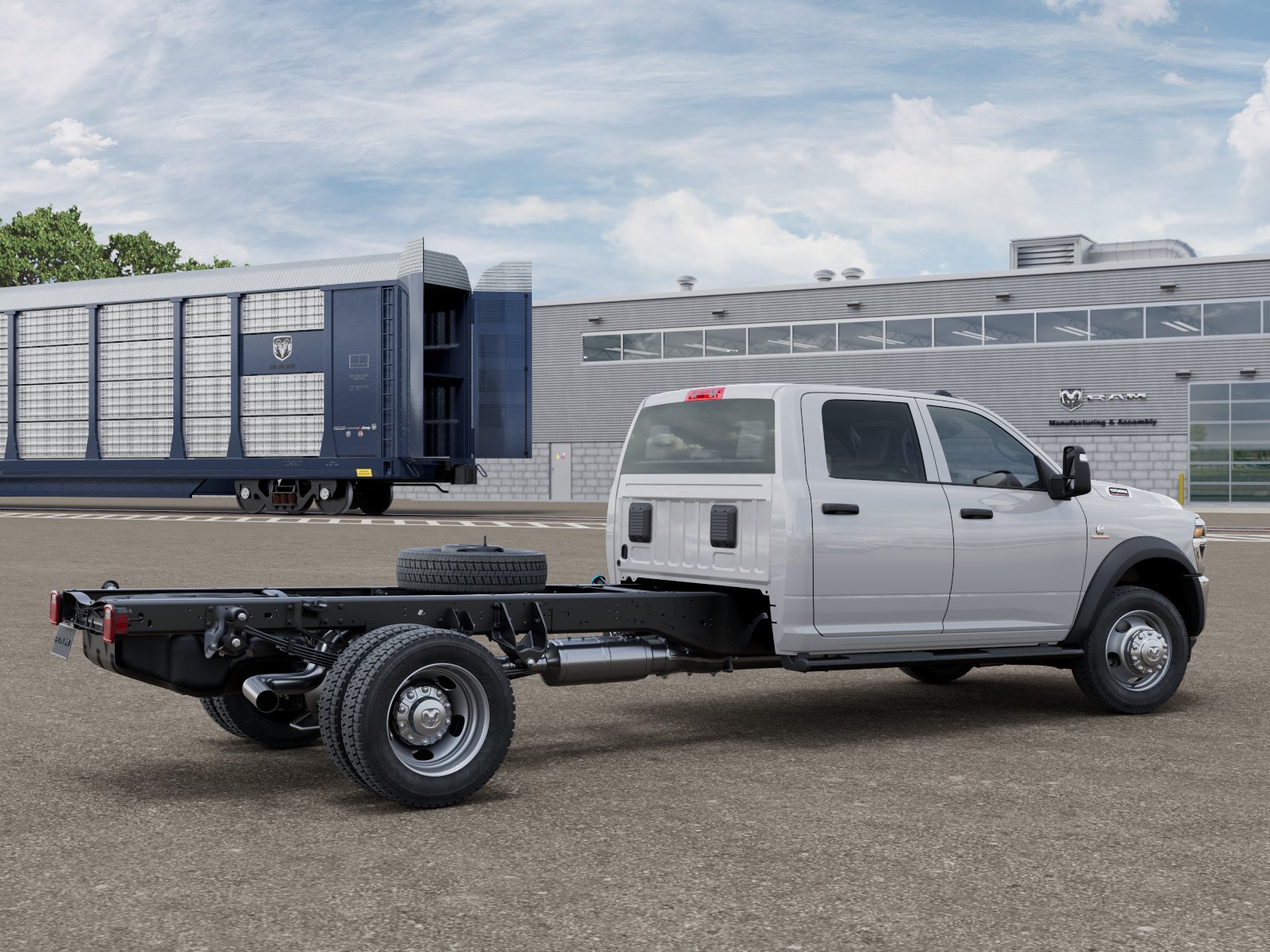 New 2026 Bright White Clear-Coat Exterior Paint RAM Tradesman image 6