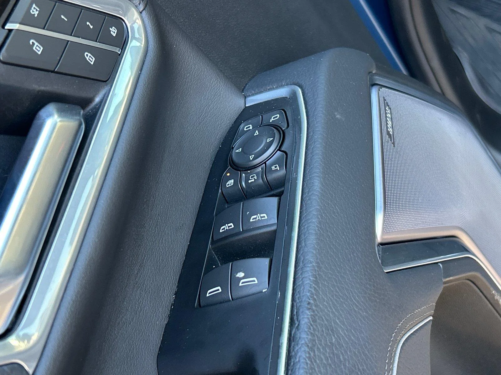 Used 2025 Downpour Metallic GMC Denali image 19
