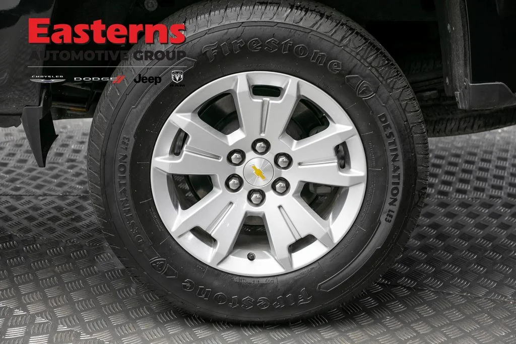 Used 2022 Black Chevrolet LT image 9