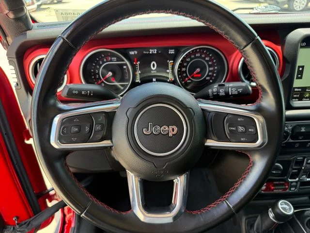 Used 2022 Red Clearcoat Jeep Unlimited Rubicon image 12