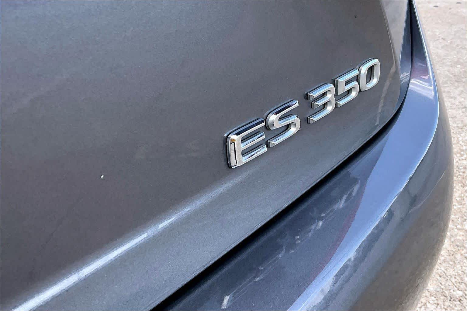 Used 2016 Nebula Gray Pearl Lexus  image 30
