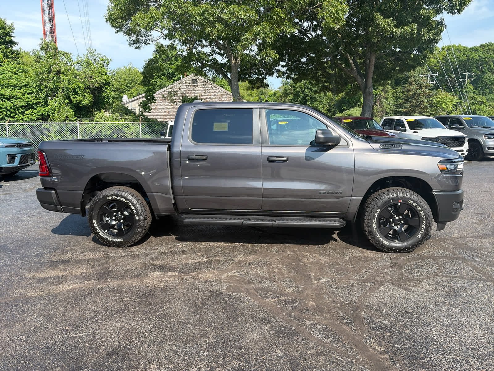 New 2026 Granite Crystal Metallic Clear-Coat Exterior Paint RAM Warlock image 4