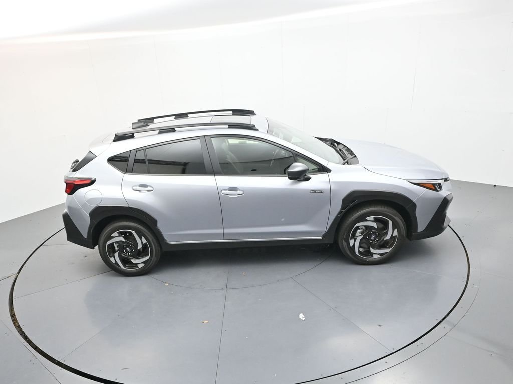 Used 2026 Ice Silver Metallic Subaru Limited image 25