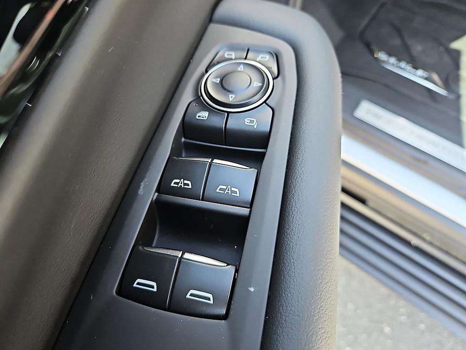 2026 Chevrolet Suburban High Country - Photo 15