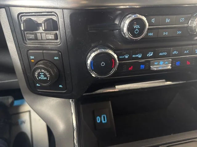 Used 2023 Blue Metallic Ford Lariat image 16