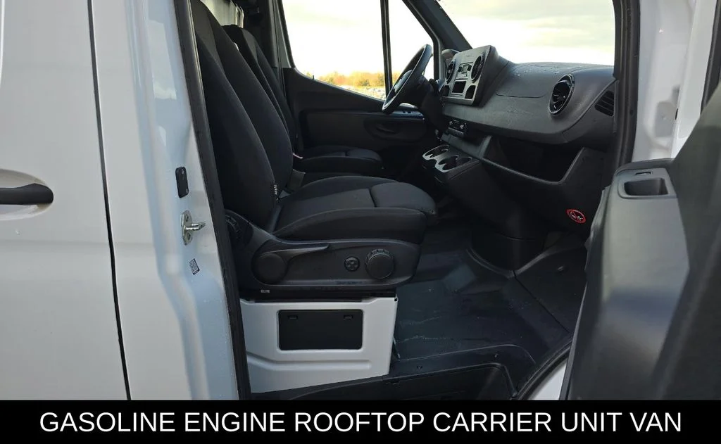 Used 2023  Mercedes-Benz Cargo Van 144 in. WB image 12