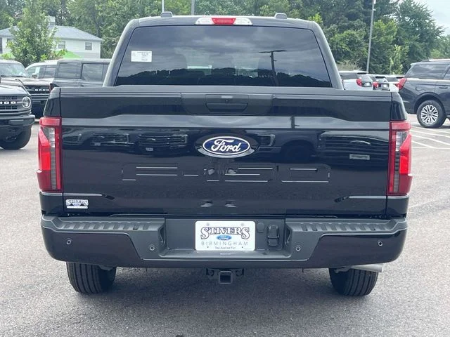 New 2026 Black Ford XLT image 3