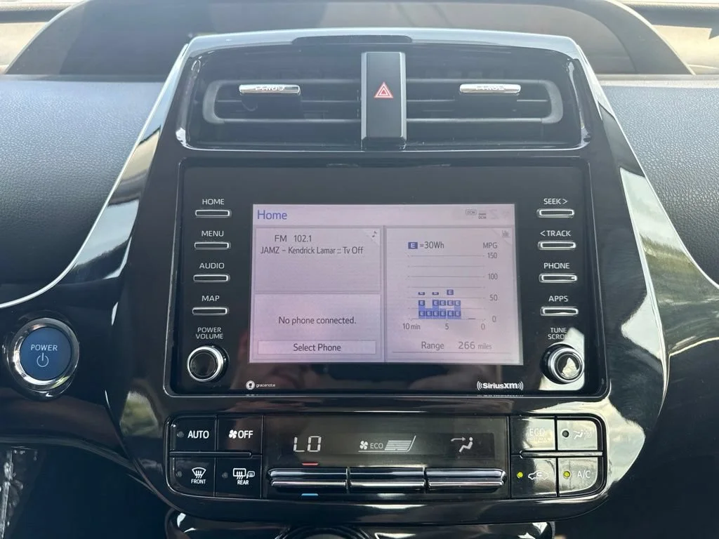 Used 2022 Silver Toyota L Eco image 15