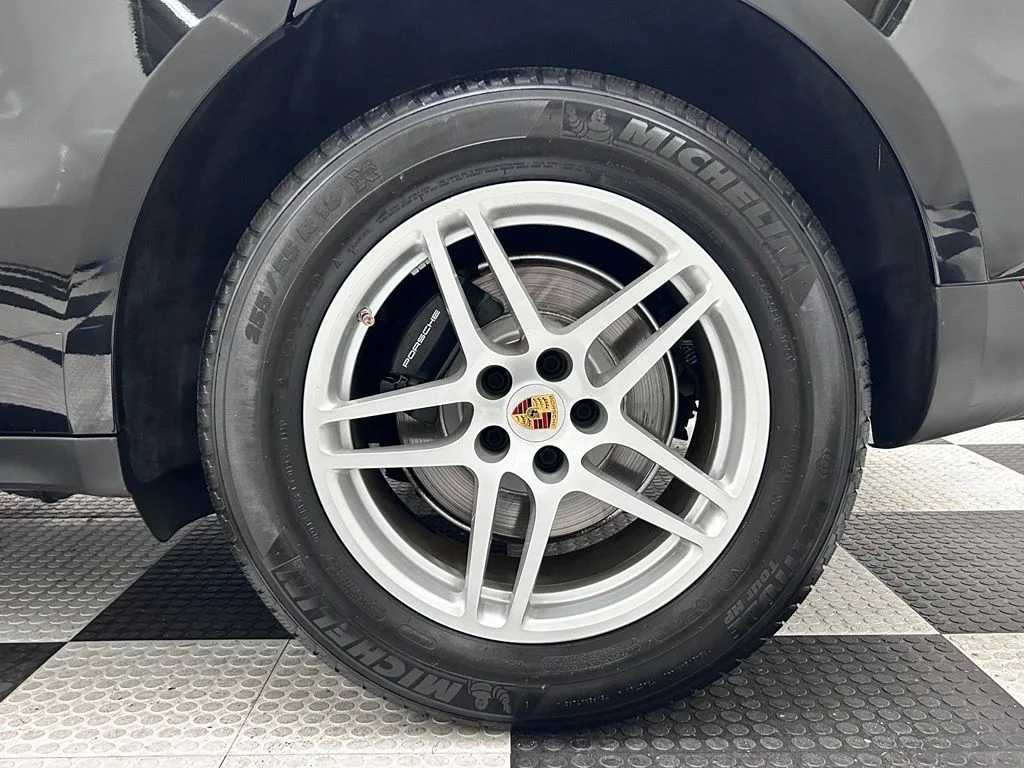 Used 2020 Black Porsche Base image 8