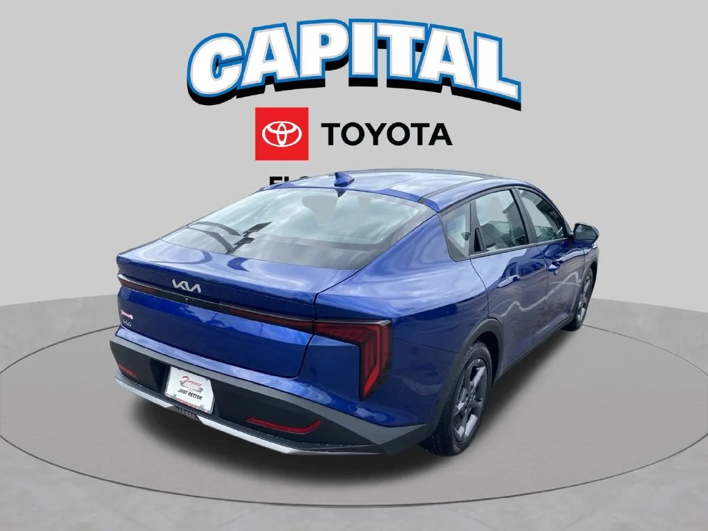 Used 2025  Kia LXS image 14