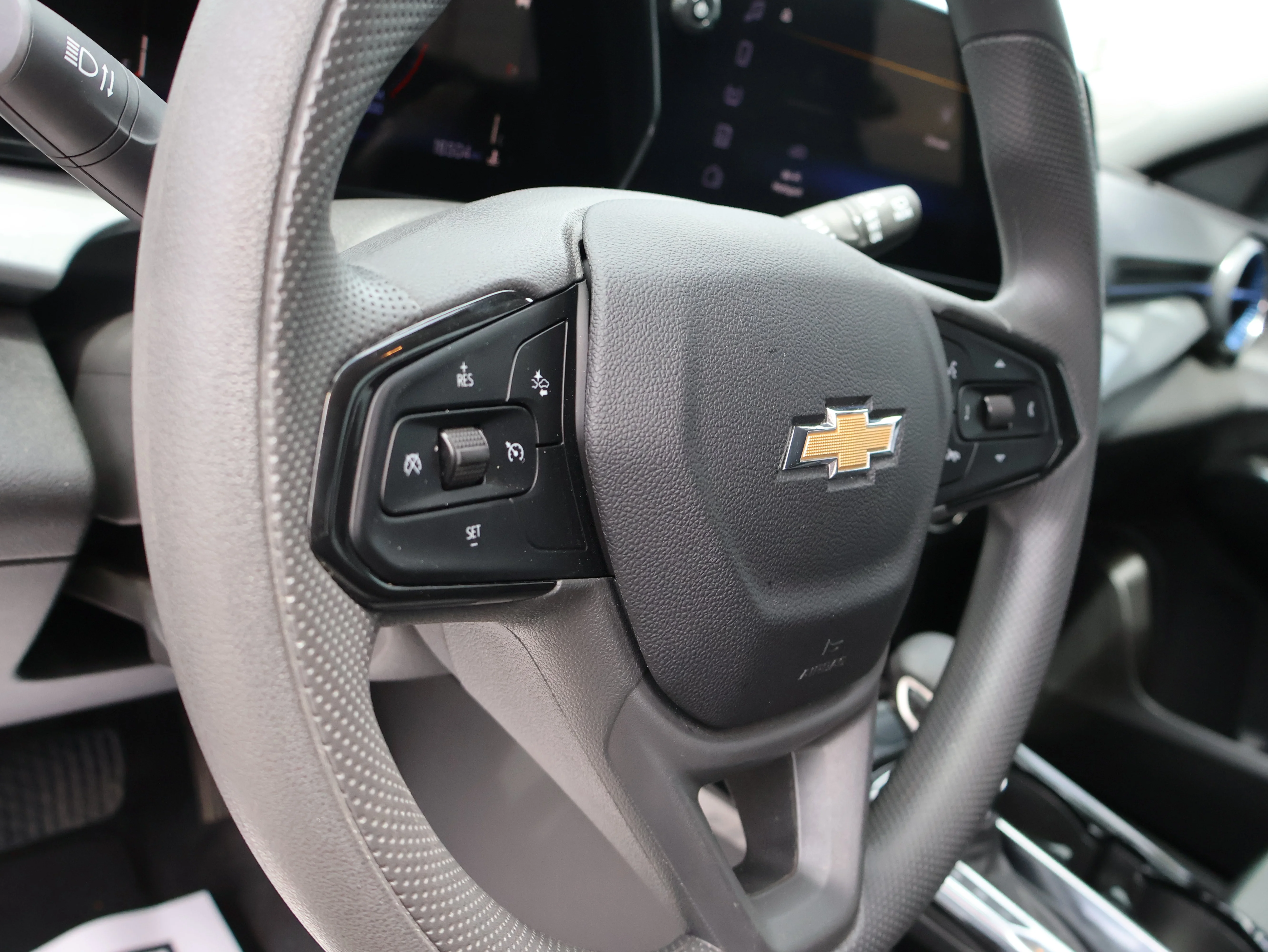 Used 2026 Mosaic Black Metallic Chevrolet LT image 16