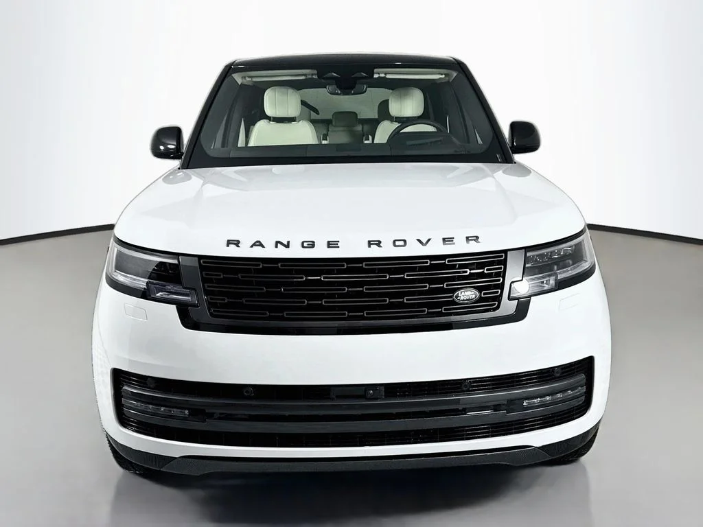 New 2026 Fuji White Land Rover SE image 6