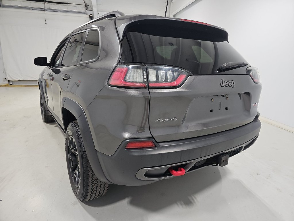 Used 2020 Granite Crystal Metallic Jeep Trailhawk image 4