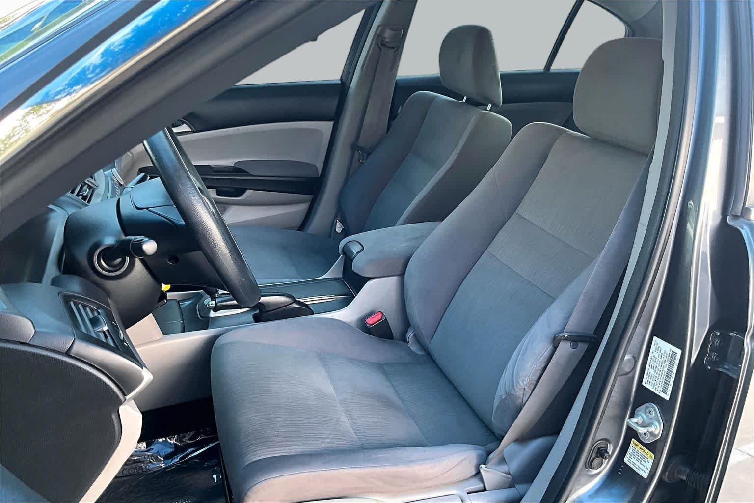 Used 2012 Polished Metal Metallic Honda LX image 7