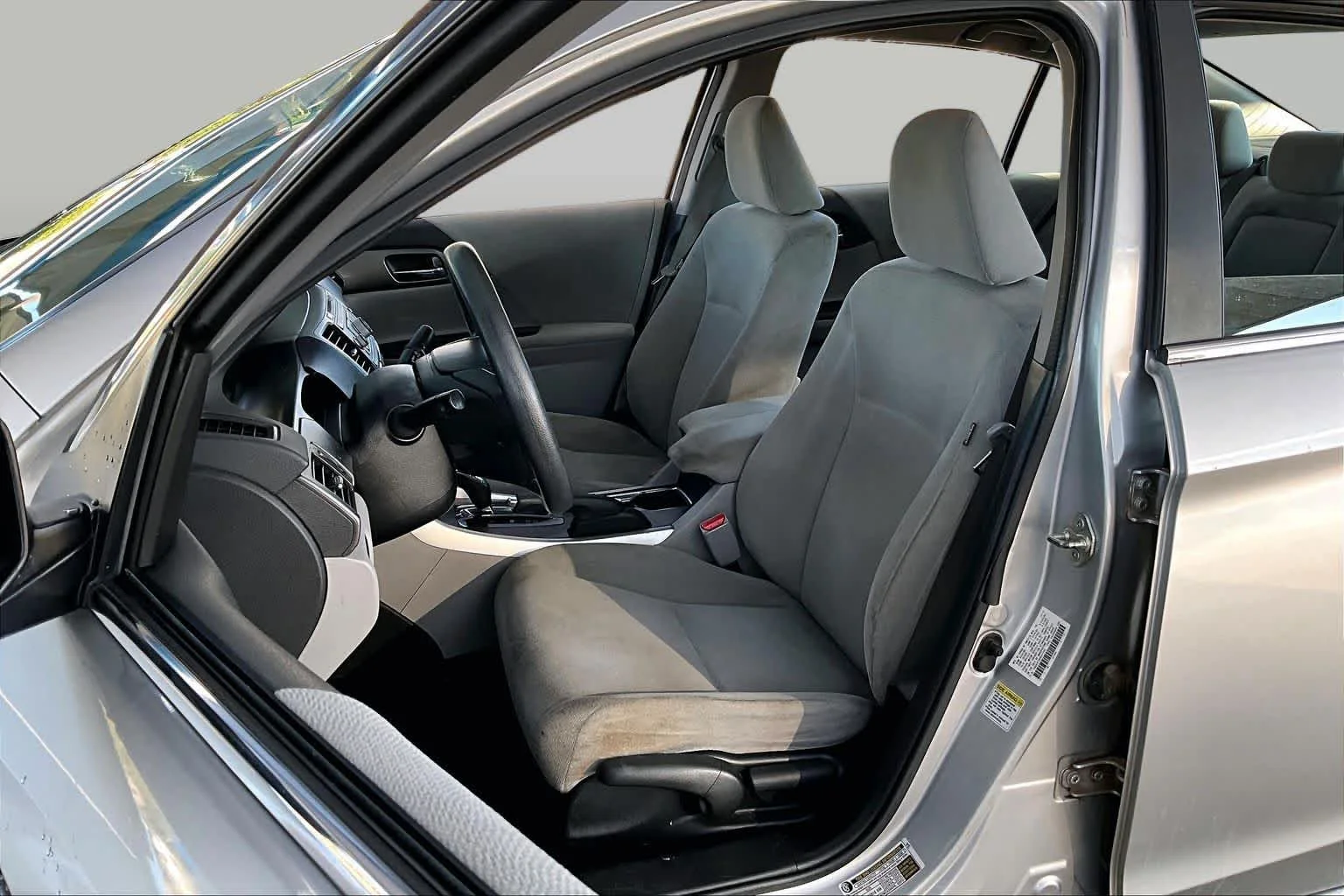 Used 2013 Alabaster Silver Metallic Honda LX image 7