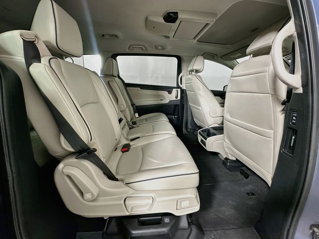 2025 Honda Odyssey Touring - Photo 29