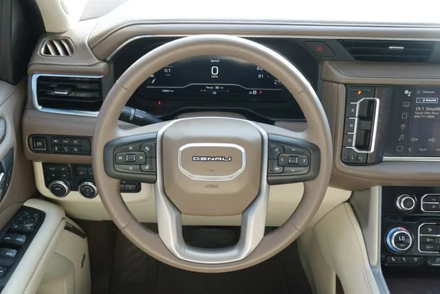 Used 2023 White GMC Denali image 15