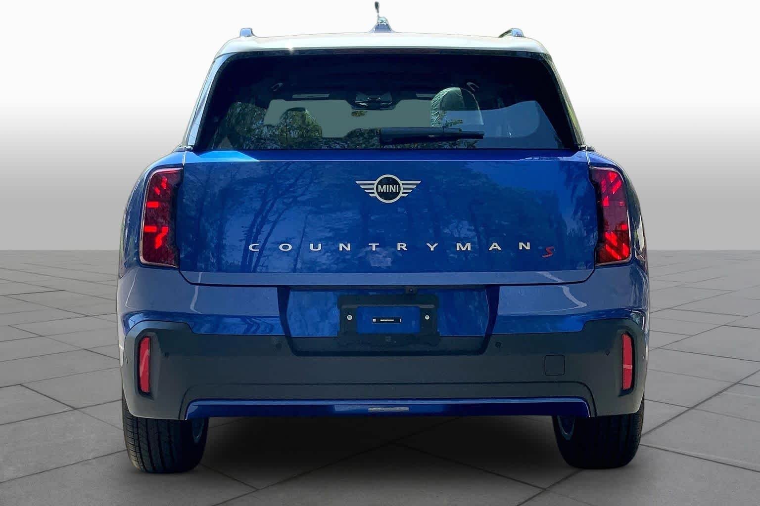 New 2027 Blazing Blue Metallic MINI Signature Plus image 4