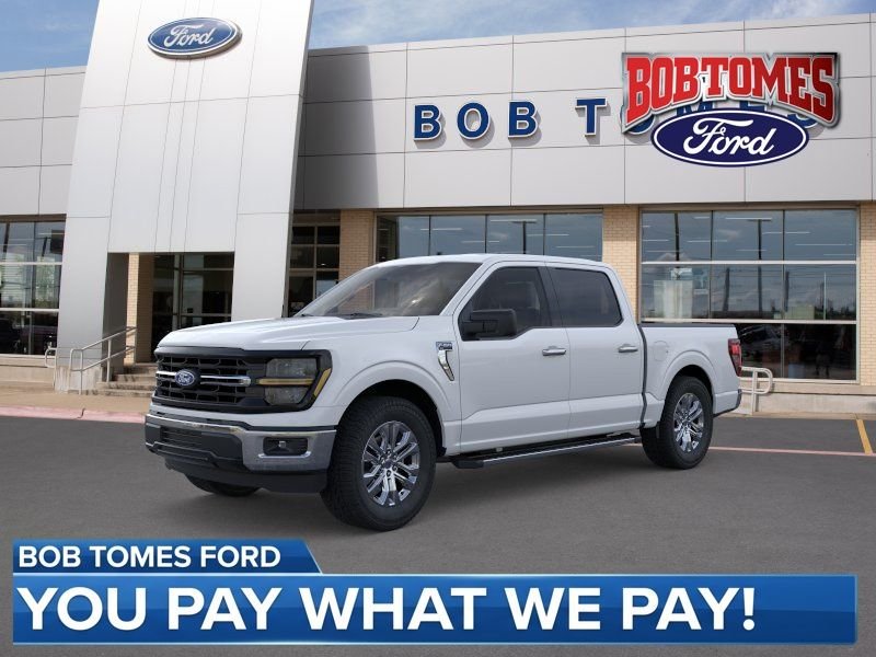 New 2026 Oxford White Ford XLT image 1