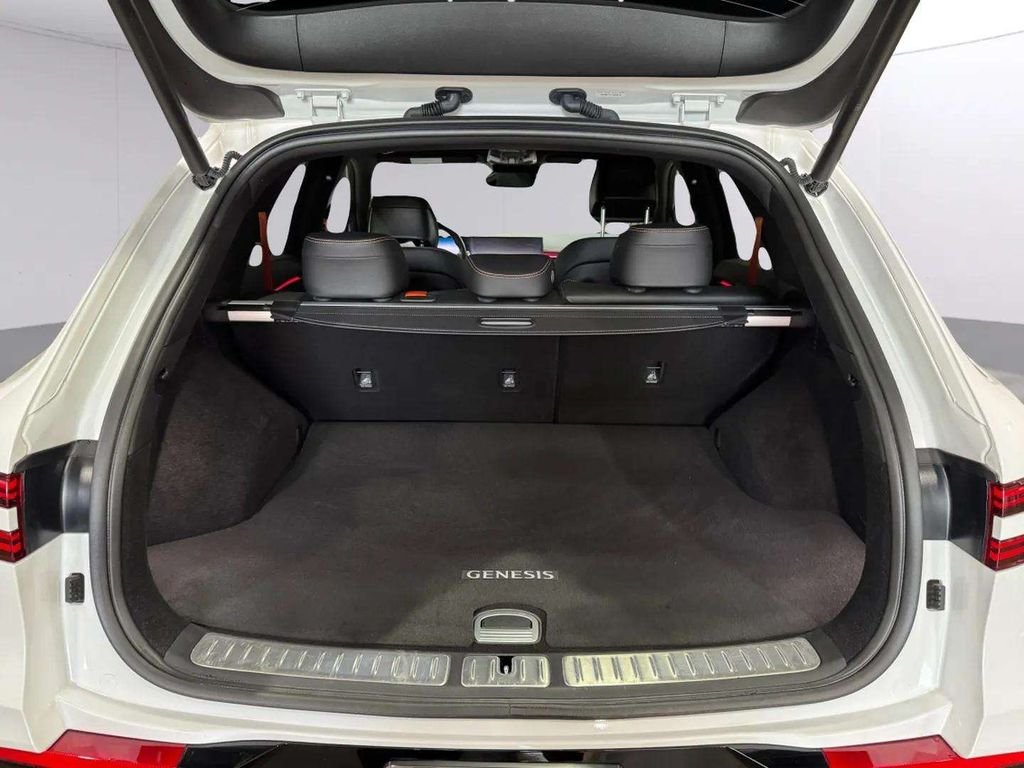 2026 GENESIS GV70 Sport Advanced - Photo 28