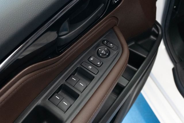 Used 2025 White Honda Touring image 13