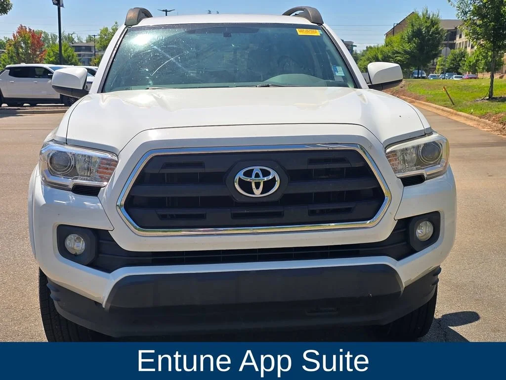 Used 2017 White Toyota SR5 V6 image 6