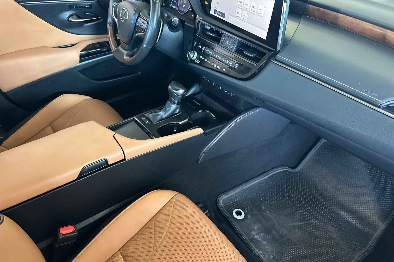 Certified Used 2023 White Pearl Lexus 300h Luxury image 12