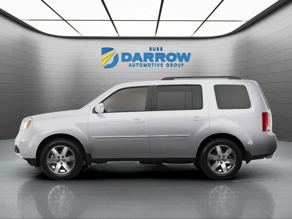 Used 2012  Honda Touring image 2