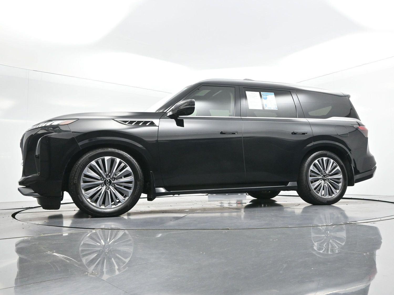 Used 2025 Black Obsidian INFINITI LUXE image 47