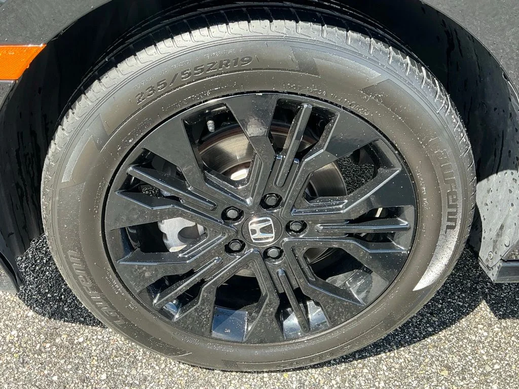 Used 2025  Honda Sport-L image 27