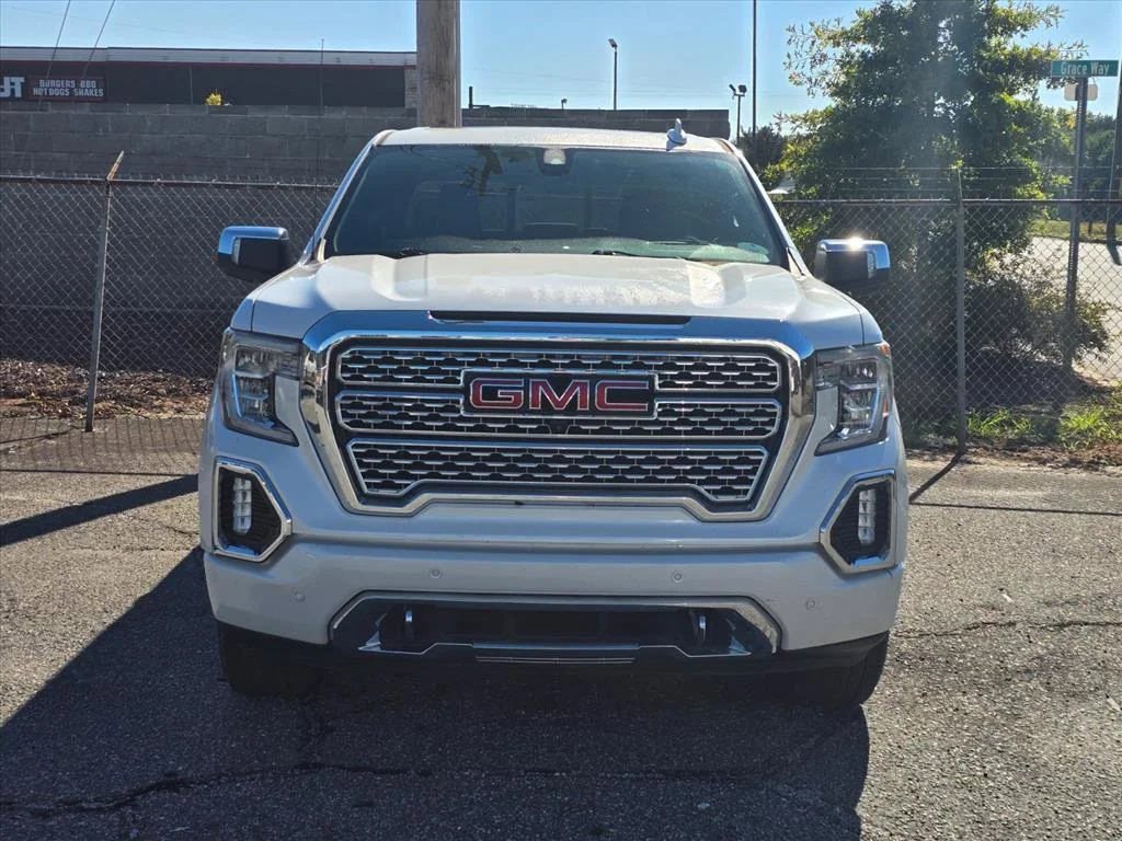 Used 2021 WHITE FROST TRICOAT GMC Denali image 4