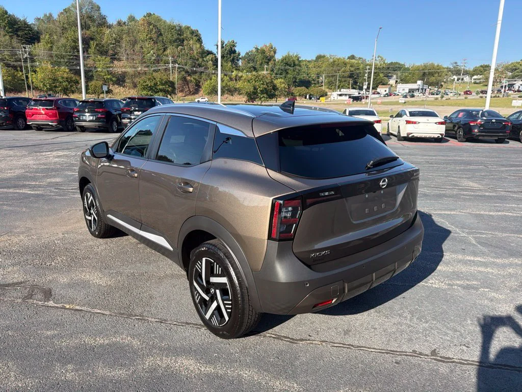 Used 2026 Bronze Nissan SV image 6