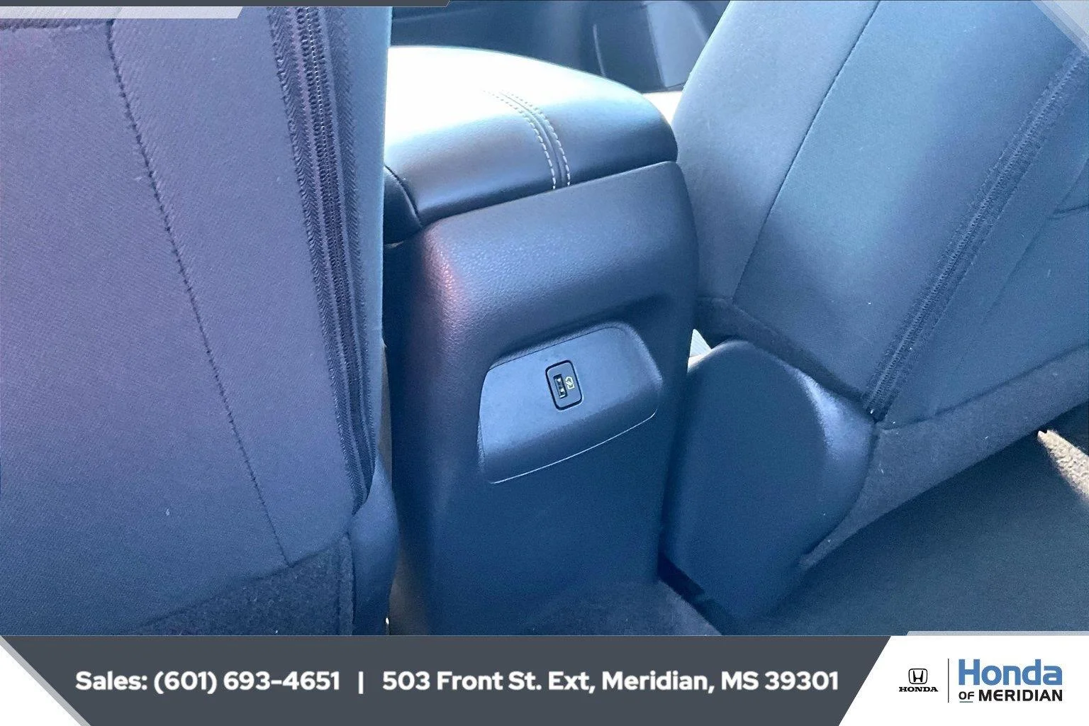 Used 2025 Gun Metallic Nissan SV image 23